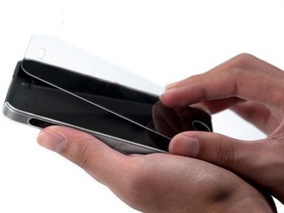 СТЪКЛЕН УДАРОУСТОЙЧИВ СКРИЙН ПРОТЕКТОР ЗА iPhone 5 / 5S / 5c
