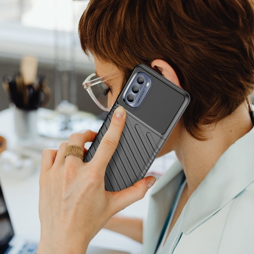 Силиконов калъф Thunder за Motorola Moto G62 5G, черен